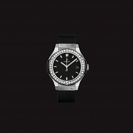 Hublot Classic Fusion Titanium Black Benzel Diamonds 33mm