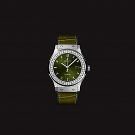 Hublot Classic Fusion Titanium Green Benzel Diamonds 33mm