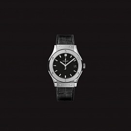 Hublot Classic Fusion Titanium Black 33mm