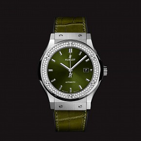 Hublot Classic Fusion Titanium Green Benzel Diamonds 42mm