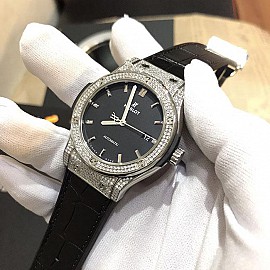 Hublot Classic Fusion Titanium Diamond Pave 42mm Siêu Lướt Full 2022