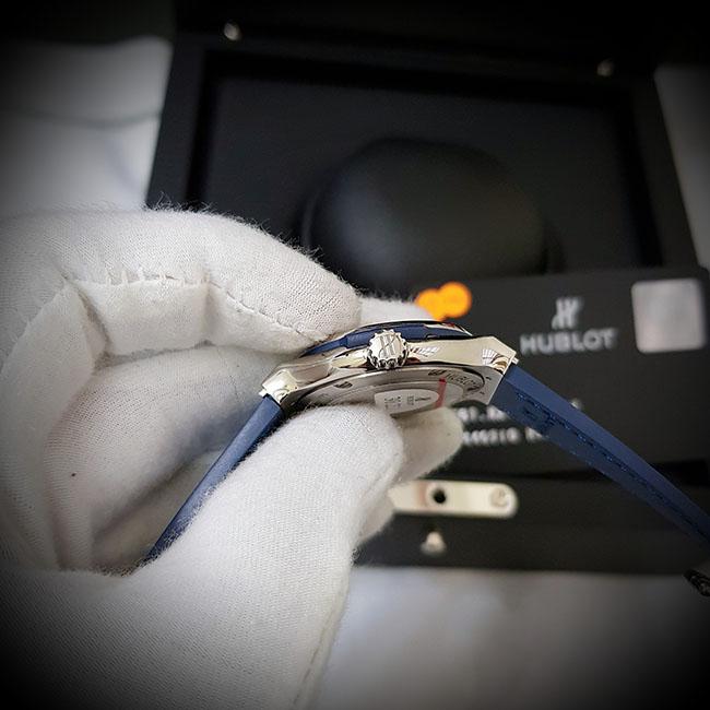 /images/image.php?width=1000&image=/admin/sanpham/Hublot-classic-fusion-titanium-blue-dial-diamonds-33mm5_2006_anhkhac5.jpg
