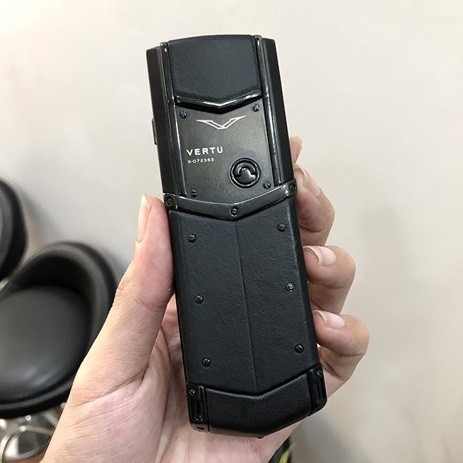 /images/image.php?width=1000&image=/admin/sanpham/Vertu-signature-s-pure-black-chinh-hang2_1985_anhkhac1.jpg