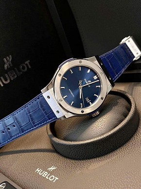 Hublot Classic Fusion 42mm Navy Lướt EW 2022