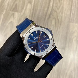 Hublot Classic Fusion Titanium Navy 45mm Lướt