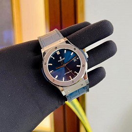 Hublot Classic Fusion Titanium Navy 45mm