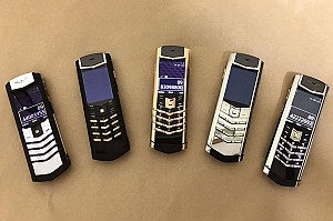 Vertu độ vỏ là gì? Có phải Vertu chính hãng không?