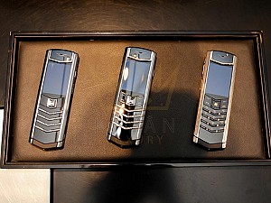Bộ ba điện thoại Vertu từng sản xuất độc quyền cho thị trường Việt Nam
