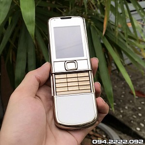 Vì sao giá của Nokia 8800 mắc?