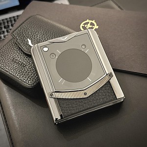 Lý do nên lựa chọn Vertu Iron Flip: Kết hợp sang trọng và công nghệ bảo mật hoàn hảo