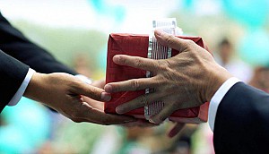 Tặng quà gì cho Sếp hoặc đối tác thích hợp nhất?