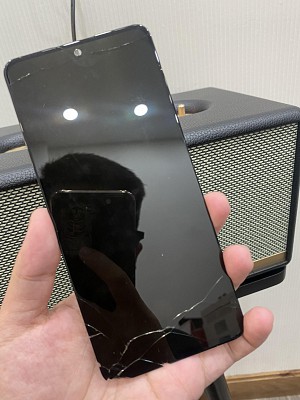 THAY MÀN HÌNH VERTU 5G Ở TPHCM