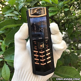 Vertu signature s black red gold lên vỏ