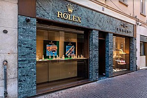 Tìm địa chỉ thu mua đồng hồ Rolex? Đến ngay Khang Luxury